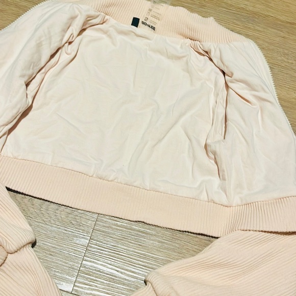 Bo+Tee ribbed zip crop jacket in cream size small - Picture 8 of 10